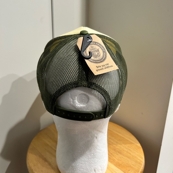 Smokey the Bear SnapBack hat - Picture 5 of 6